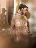 zainab chottani Aurelia