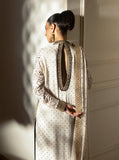 zainab chottani Ivoria