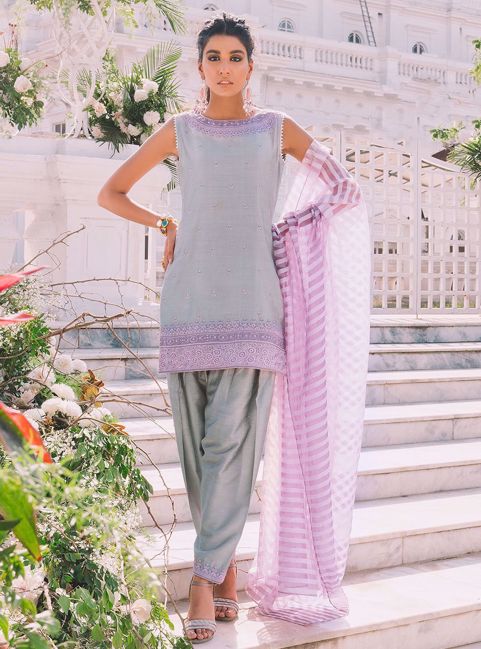 Zainab Chottani Smoking Iris Eid Collection 2021