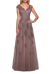 Women's Lace Cap Sleeve Mother Of The Bride Dresses Long A-line Formal Evening Gowns With Pockets