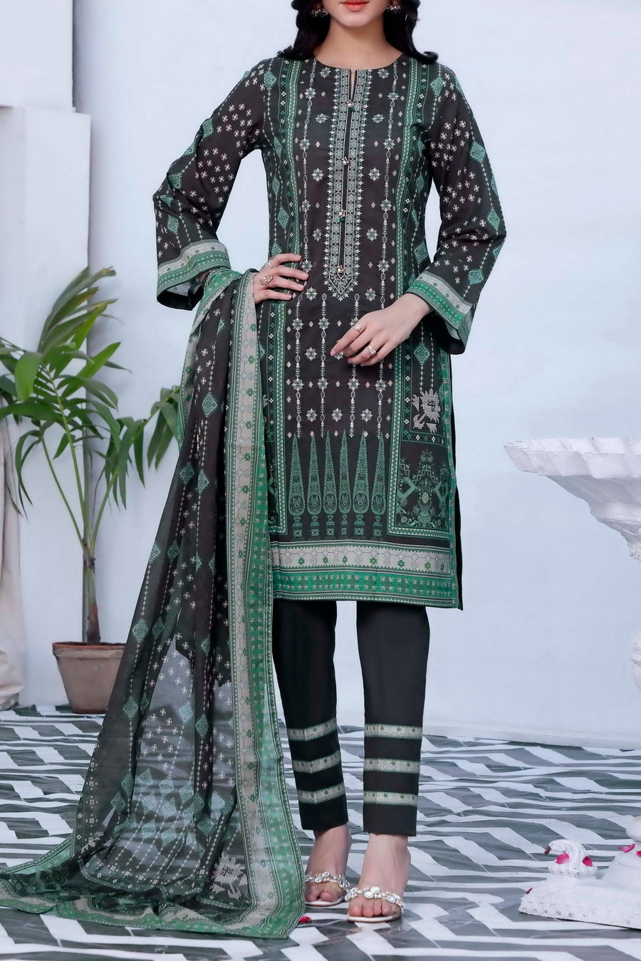 VS  D-86 Misri Embroidered Lawn 2022 Online Shopping