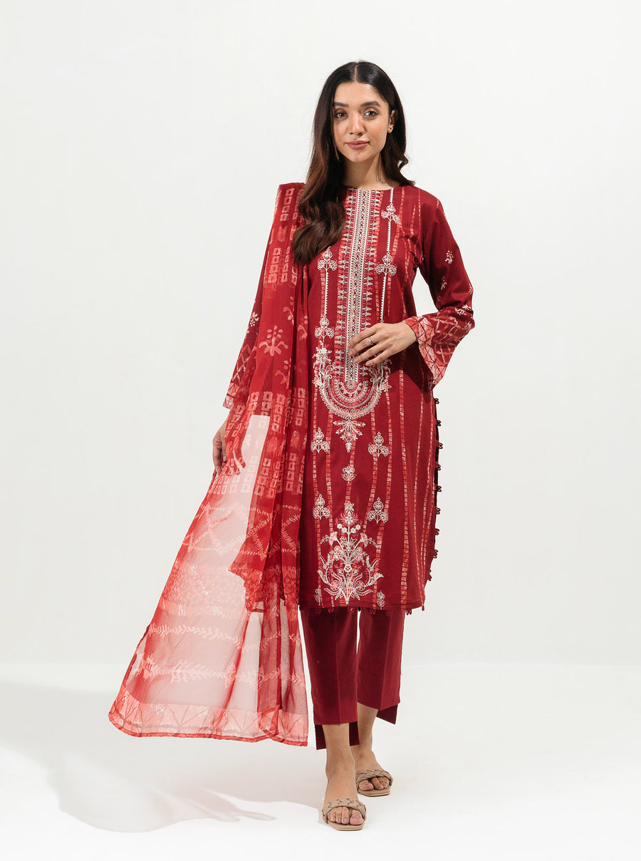 Red Divine embroidered 2p BeechTree Online Summer Lawn 2022